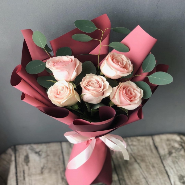 Букет из розовых роз Resim 1