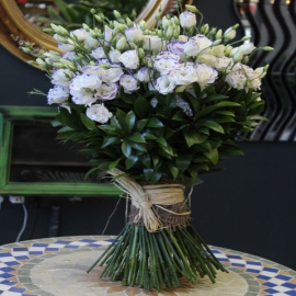  Доставка цветов в Анталия Букет лизиантусов