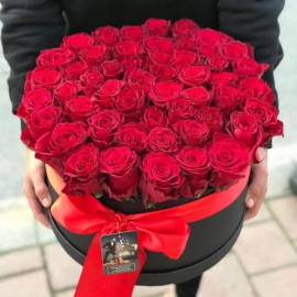  Флорист в Анталия 41 красная роза в коробке