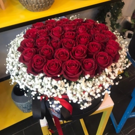  Заказ цветов в Анталия 39 импортных красных роз в коробке
